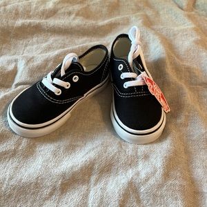 Vans Authentic Black NWT